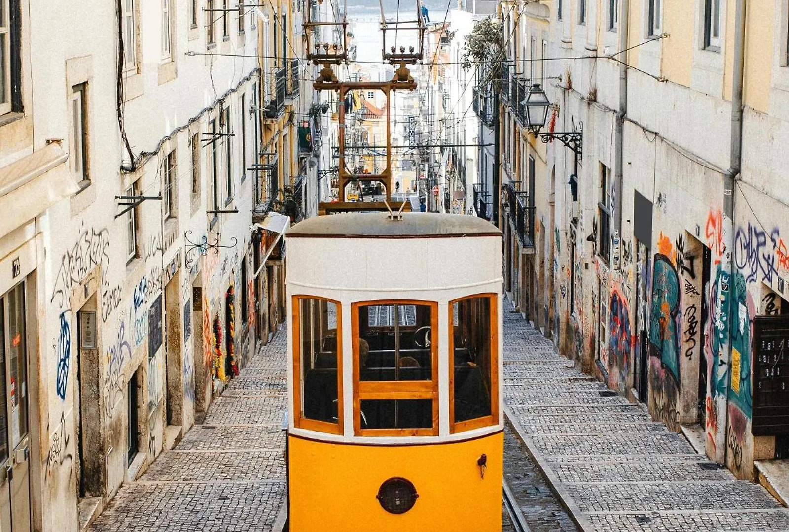 Mm1 Central Lisbon With Castle View And Free Parking! 0*,